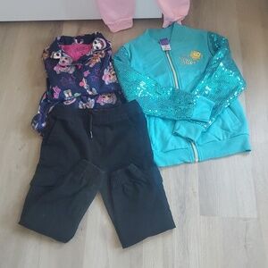 Girls size 6 mixed lot. Disney Wish jacket, LOL pajamas..